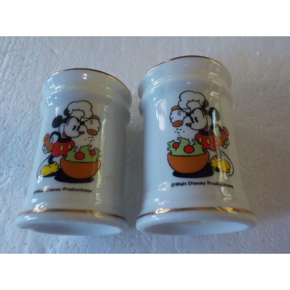 Walt Disney Productions Japan Chef Mickey Mouse Spice Shaker Set Large Holes